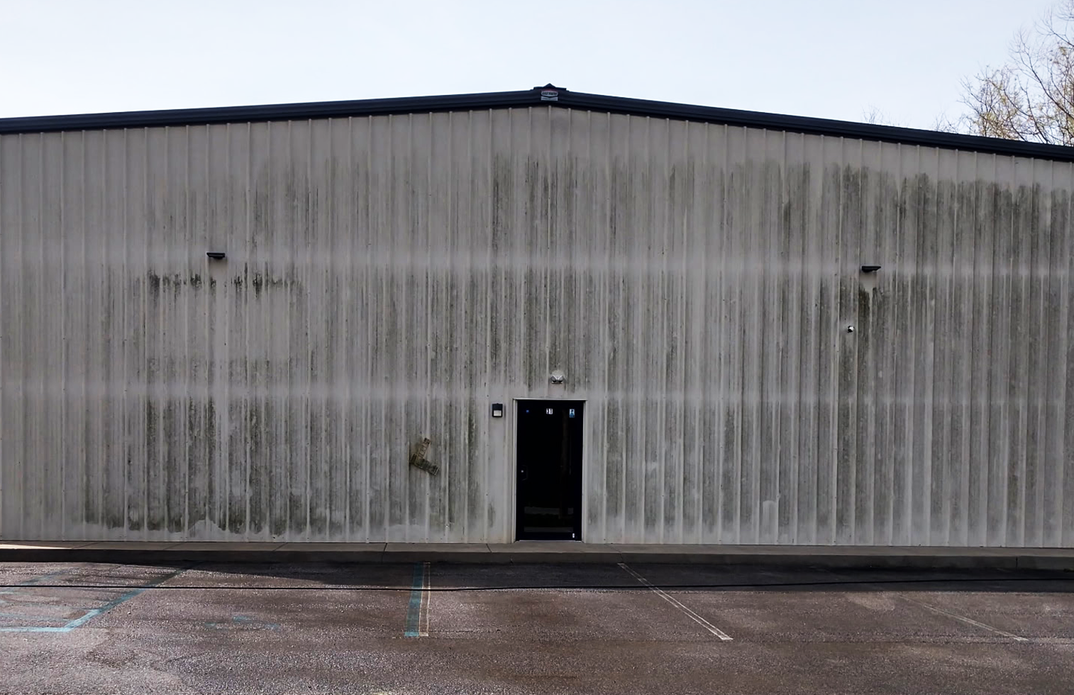 Before and after Commercial Pressure Washing